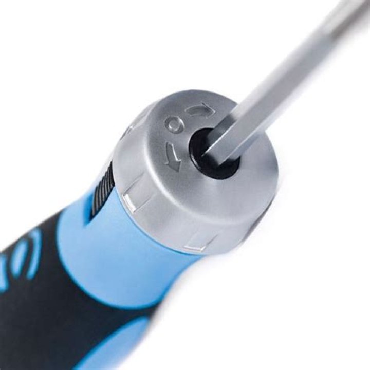 Valtteri Bottas Net Worth: Details About Earnings, Age, Cars, Gf, Career - SarkariResult