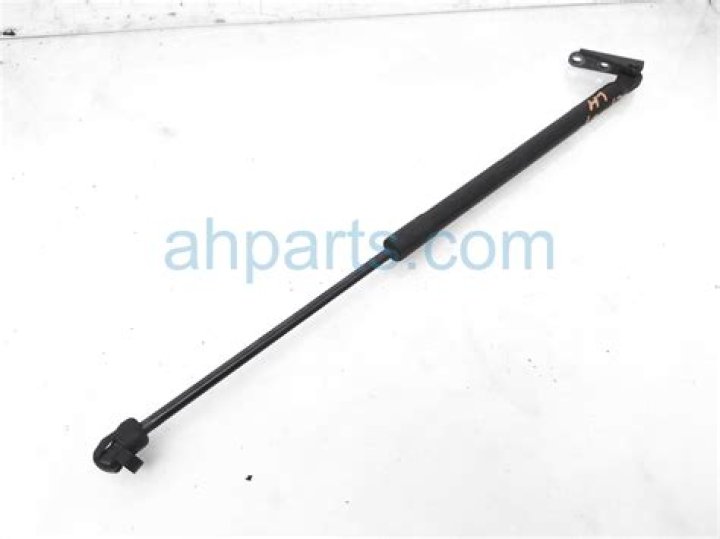 Who is Mehak Quereshi? London designer gains attention for anti-Semitic poster - SarkariResult