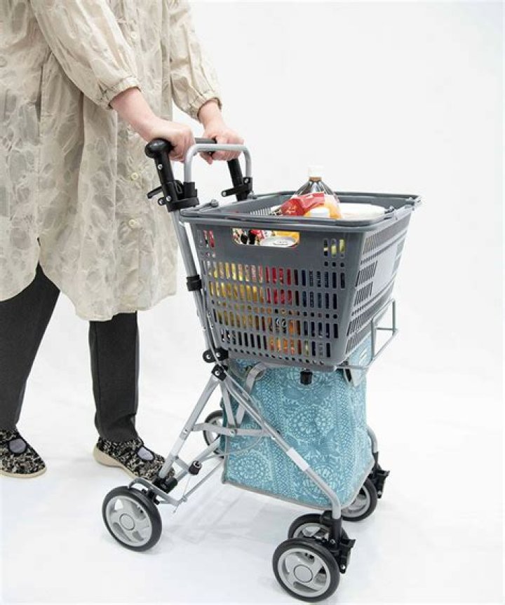 Getting to Know Lyndsay Bell: Details About Her Husband, Daughter, Age, and More. - SarkariResult