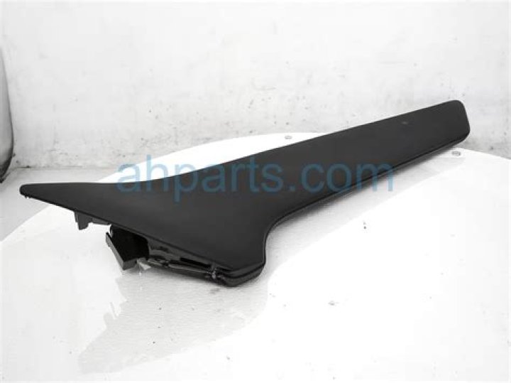 Disney Dreamlight Valley: How to Complete All Royal Winter Star Path Duties? How to Play Multiplayer? - SarkariResult