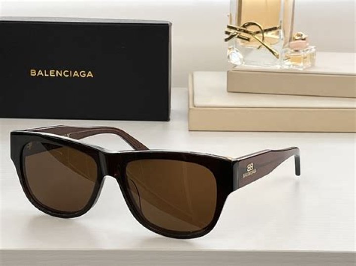 Kat Dennings Net Worth: Career, Home, Age, Income, All You Need to Know - SarkariResult