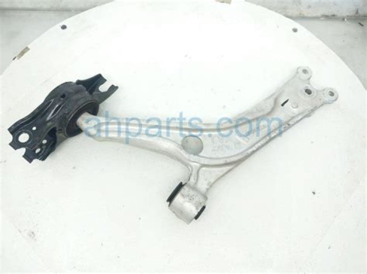 Is Cassidy Hutchinson Married? All You Need To Know About The Former Mark Meadows Aide - SarkariResult