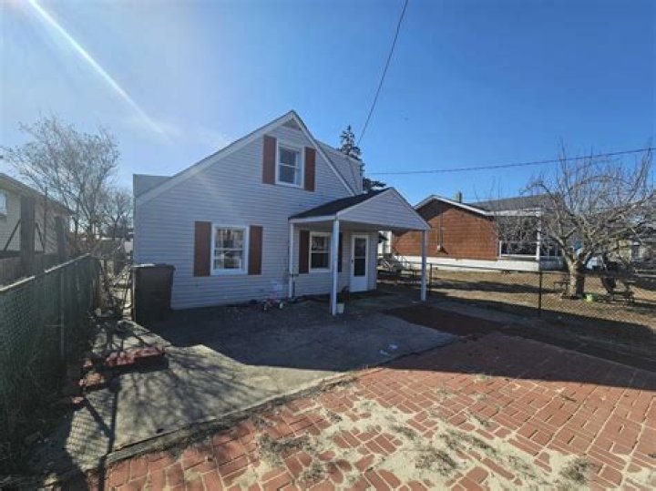 Tracy Chapman Weight Loss 2024, Before After Pictures - SarkariResult