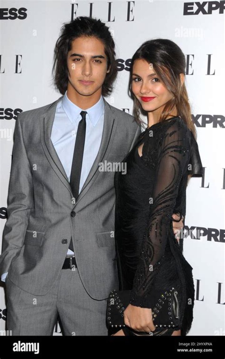 Avan Jogia split with Zoey Deutch; A look at previous dating affairs and girlfriends including bio. Gay rumors!