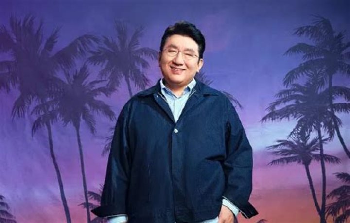 Bang Si-Hyuk Death Or Alive? – What Happened To Him?