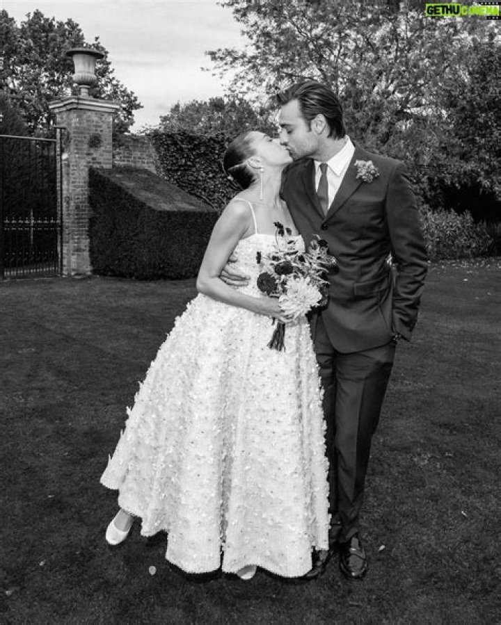 Bel Powley Bio Revals: Dating Or Married To Her Boyfriend? Know Her Net worth, Age, Family, And Bio