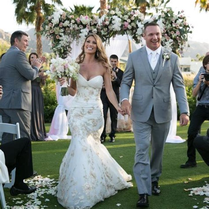 Is Brian Urlacher Married Again? Who is His Wife? Ex-Married Life Info!