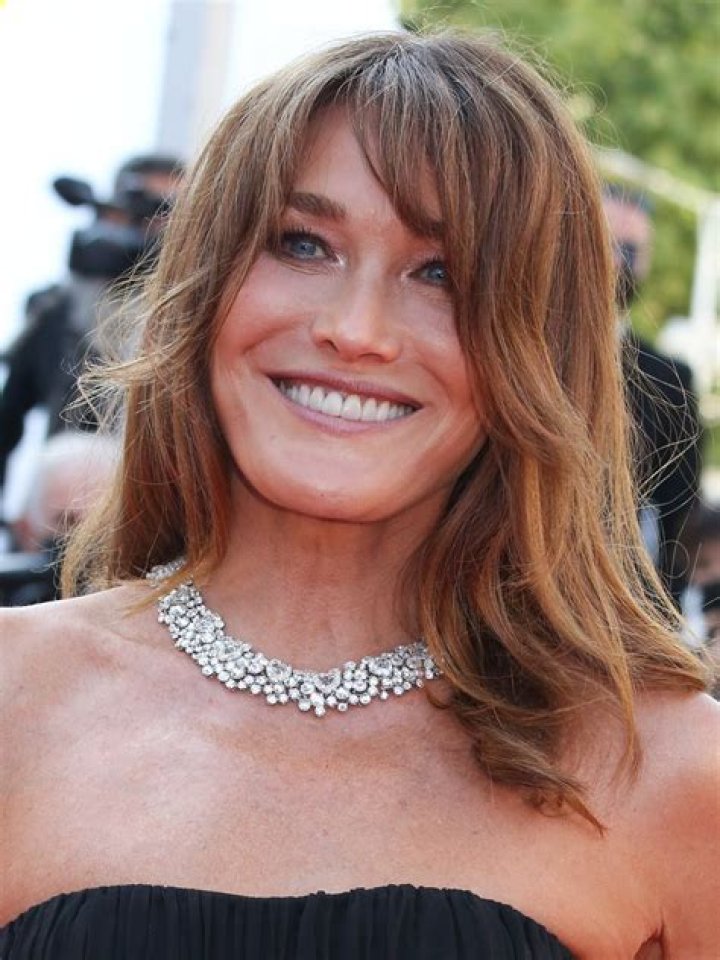 Carla Bruni Height, Weight, Measurements, Bra Size, Shoe Size