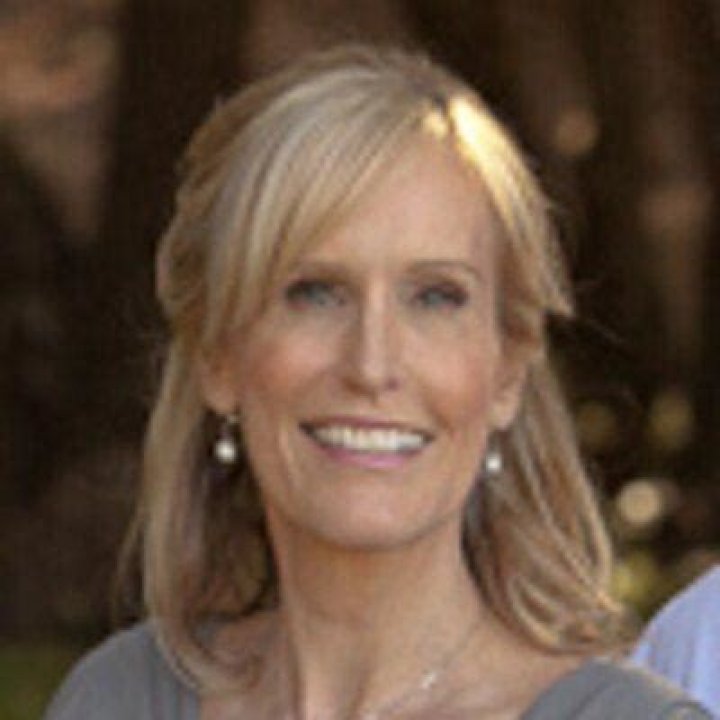 Carrie Beth van Dyke Net Worth