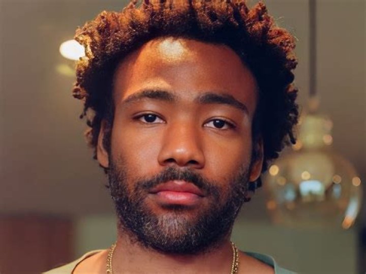 Donald Glover Height, Weight, Body Measurements, Shoe Size