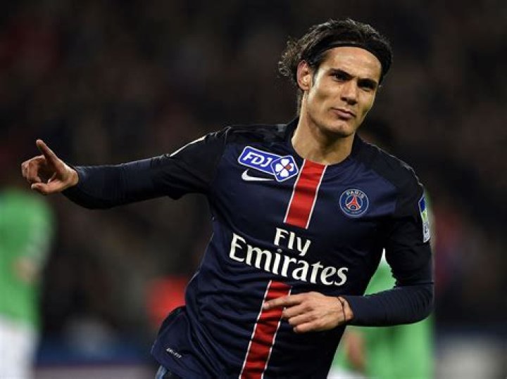 Edinson Cavani Height, Weight, Body Measurements, Shoe Size