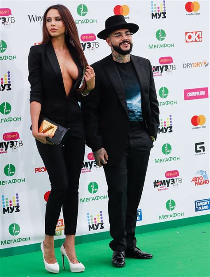 Anastasia Reshetova Boyfriend Timati Engaged Son Ring