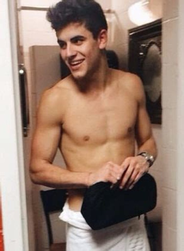 Jack Gilinsky Height, Weight, Body Measurements, Shoe Size