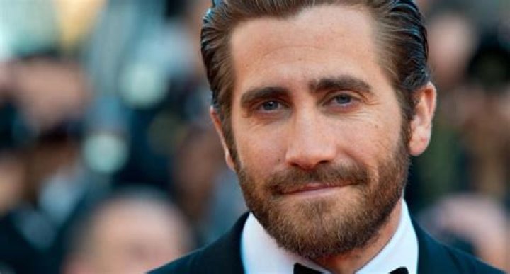 Jake Gyllenhaal Height, Weight, Body Measurements, Shoe Size