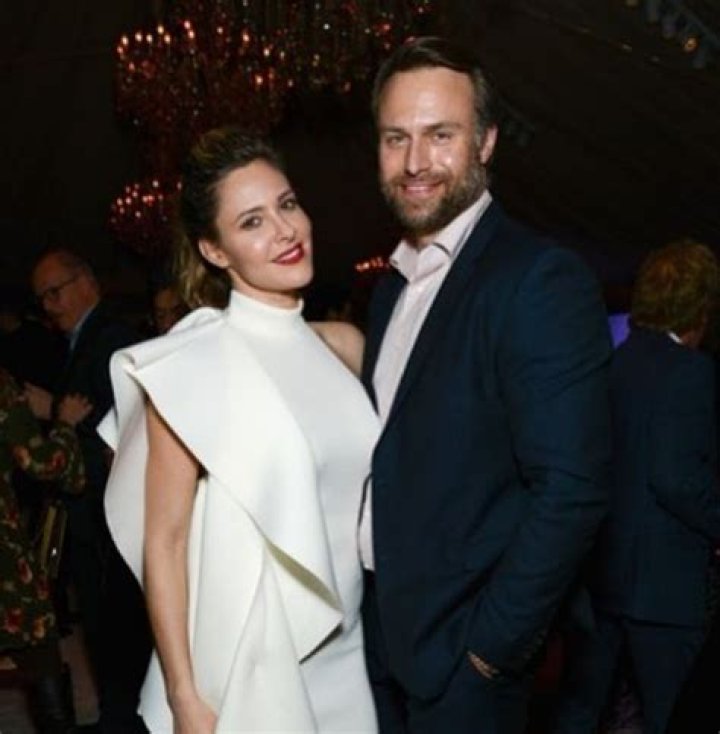 Jill Wagner Married, Engagement, Husband, Brendan Meadows, Divorce