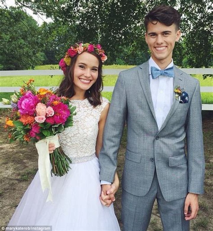 John Luke Robertson Married Girlfriend Turned Wife Mary Kate McEacharn