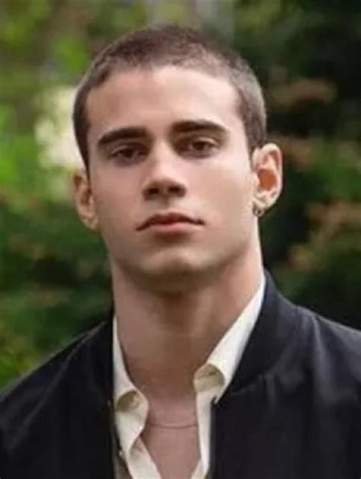 Julio Peña Height, Weight, Body Measurements, Shoe Size