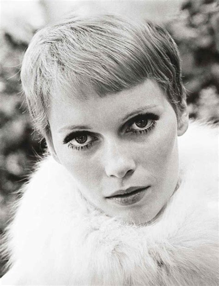 Mia Farrow Height, Weight, Measurements, Bra Size, Shoe Size