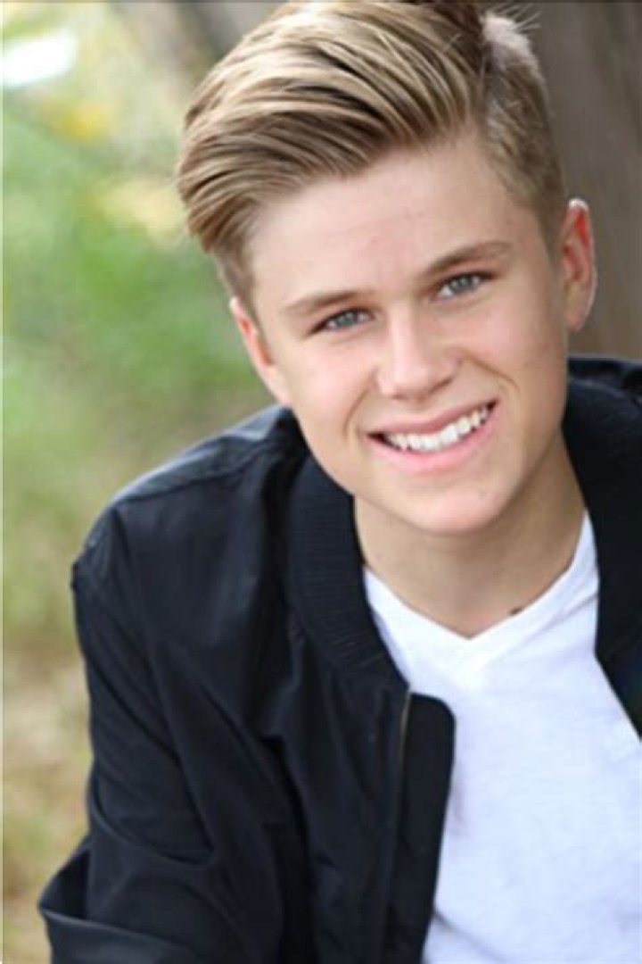 Owen Joyner Height, Weight, Body Measurements, Shoe Size