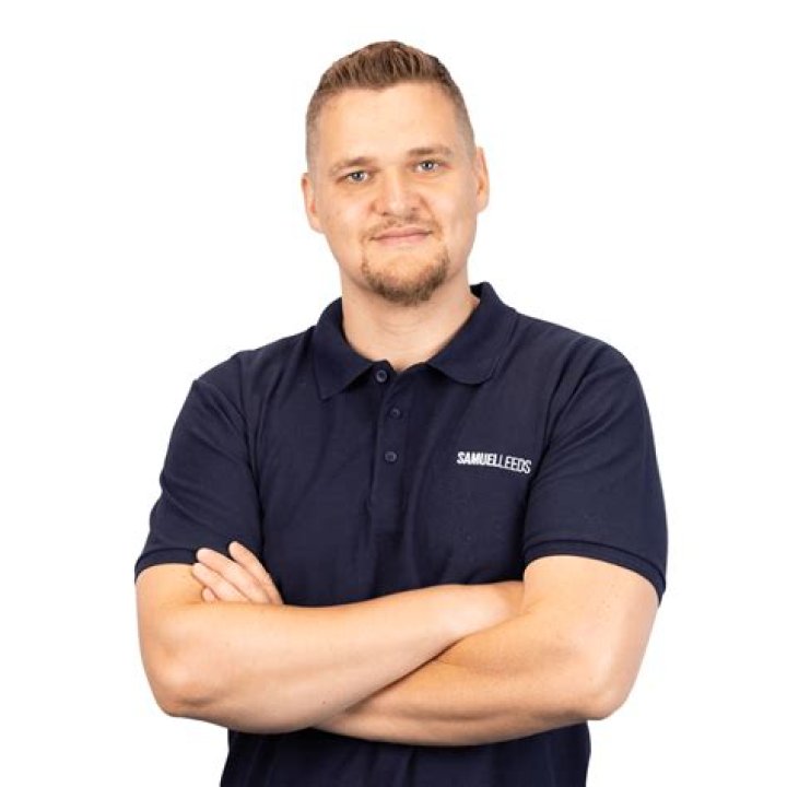 Sue-Ann Leeds Net Worth