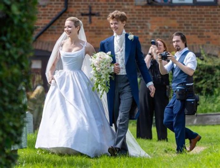 Thomas Sangster dating life; Know his family, career and net worth in wiki!