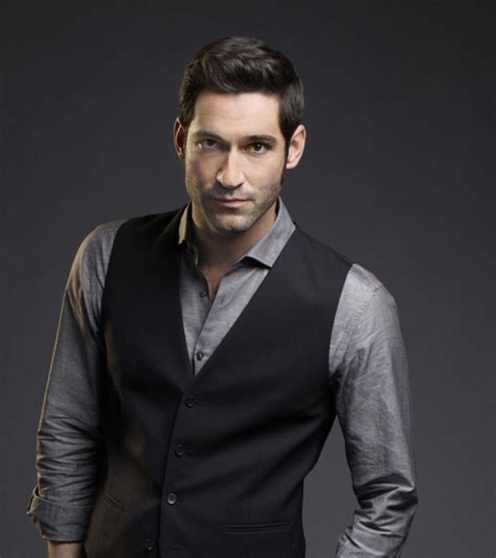 Tom Ellis Height, Weight, Body Measurements, Shoe Size