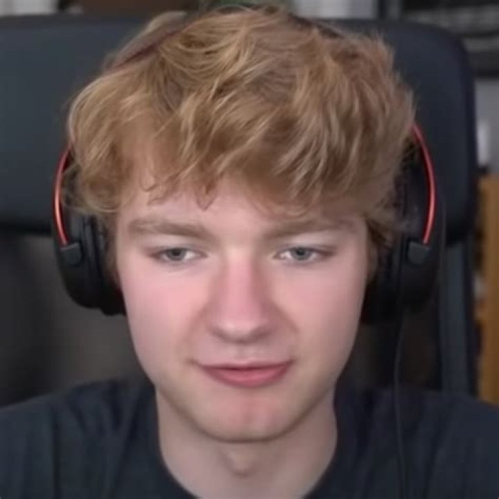 TommyInnit Net Worth (Updated 2023) Earnings, Salary, Wiki