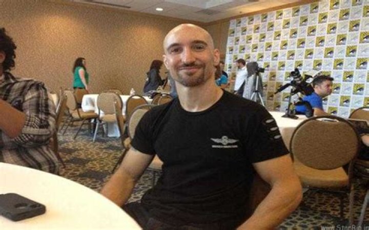 Who's Scott Menville girlfriend? Know About His Wiki-Bio, Age, Height, Body Measurements, Quick Facts, Boyfriend, Dating, Relationship